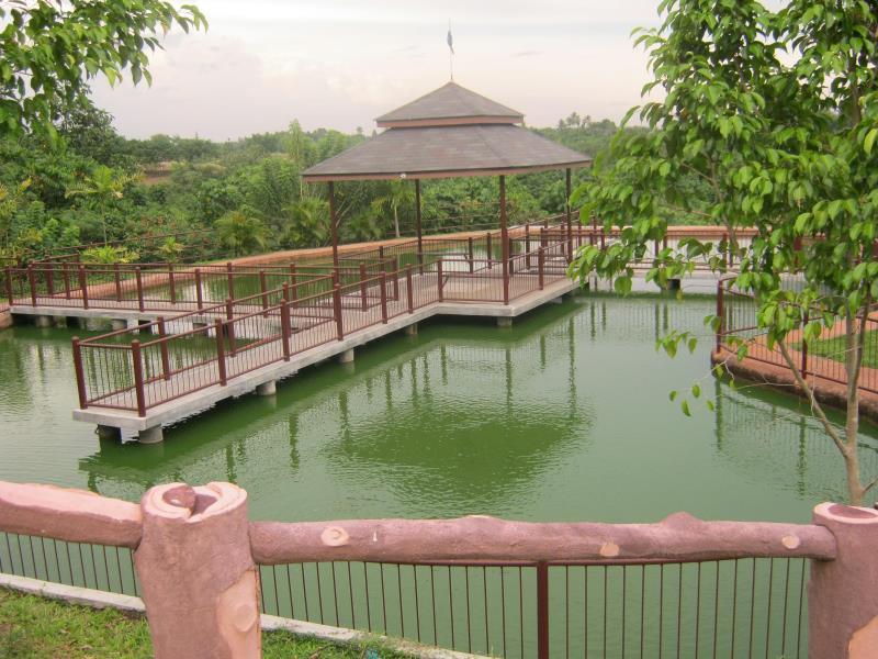 D'Leonor Inland Resort & Adventure Park Davao Экстерьер фото
